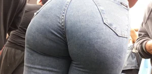 Fat ass in the park, ARGENTINA! OMGGGG