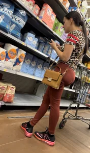 Thick petite latina