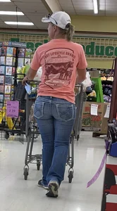 Milf buying groceries