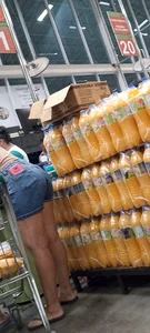 Hungry ass Hottie blonde