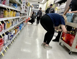 Vtl Walgreens worker