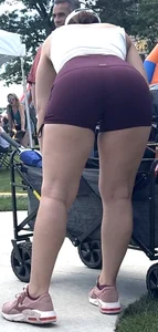 Very fit milf with a phat ass