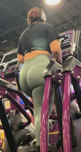 Latina in Green leggings knew I was capping