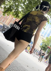 A literal PERFECT cheeks out bubble butt begging to be capped! (OC)