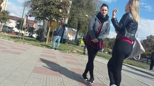 Candid girls in leggings and tights