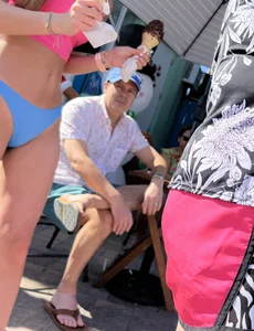 Suns out buns out (oc)