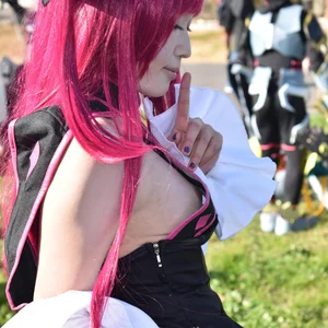 Sideboob creepshot of a hot Asian girl with pink hair