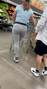 MATURE LATINA