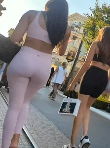 Pink Leggings Great Ass (OC)