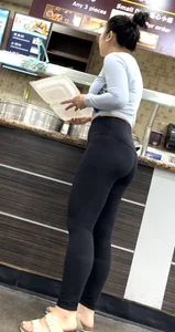 Fit Asian in yoga pants VPL with boyfriend
