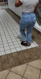 Shopping Randoms (NOT OC)