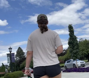 Thick college slut in shorts