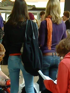 Girls wearing jeans street creepshots