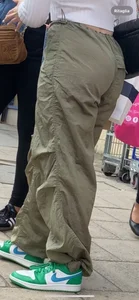 Jiggly round ass of a blonde beauty in cargo pants + Face shots