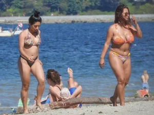 Busty milf at the beach [047]