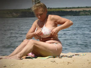 So Juicy Big Tits GILF