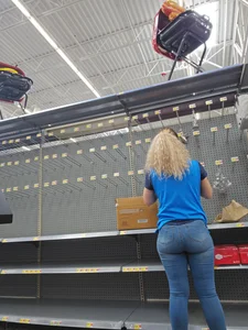 Beautiful Latina at Walmart in tight jeans