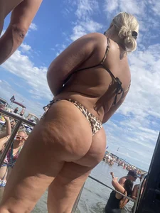 Blonde with huge ass in thong bikini