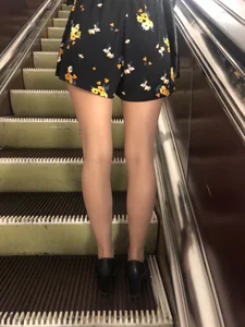 Hot Long Legs Subway Escalator Closeup Creepshot
