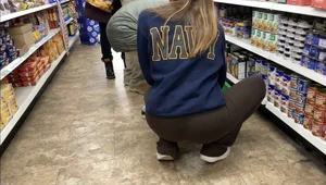 Beautiful College freshman chick *VTL and wedgie* bending over