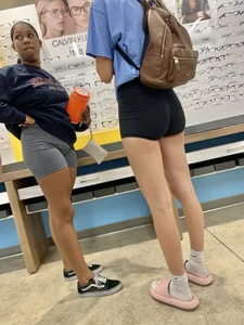 Beautiful legs on college girls
