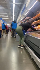 petite baddies with scrunch leggings