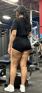 [OC] Latina MILF Cheeks out at the gym