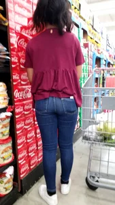 Latina tight jeans shopping