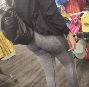 Amazing Grey Shape up close