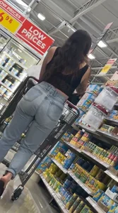 Thick Pawg baddie shopping