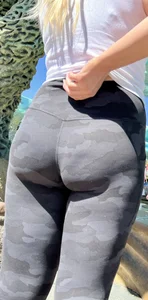 Theme park leggings
