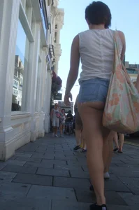 A couple girls out in shorts showing their ass cheeks