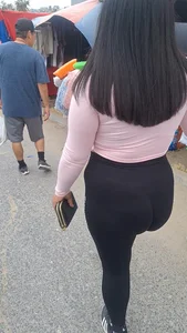 SECOND PART (OC) LATINA ASS IN BLACK LEGGINGS!