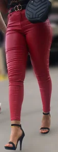 Perfect Ass in tight RED🍎 leather pants plus nice cleavage