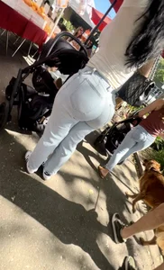 Latina Milf with a PHAT ass in jeans😫 (ОС)