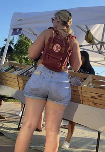 Thick Pawg In Shorts