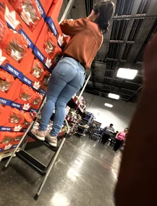Sam’s club worker. Love this angle for pics