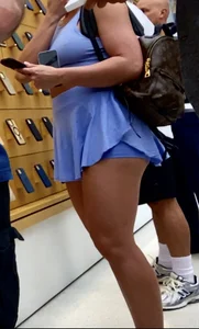 Baddie at the Apple Store