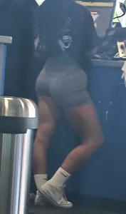 Hot black hair gym pawg!