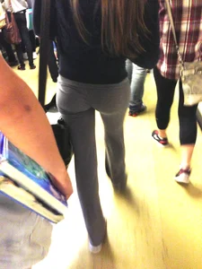 Hot leggings, sweats and yoga pants creepshots compilation