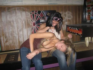 Candid boobs, nip slip and downblouse pics