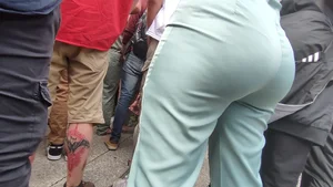 Nice teen ass in pants (first post and pics)
