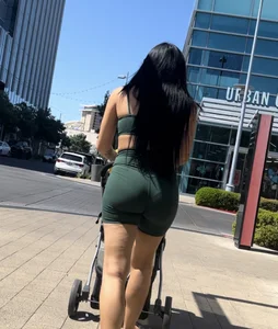 Latina milf with amazing jiggle and vpl (OC)