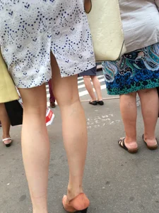 Milf Legs on High Heels Street Creepshot
