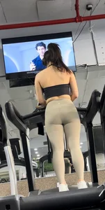 Jiggly Asian ass (OC)