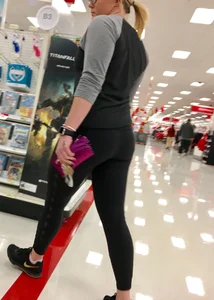 Target blonde with glasses has a nice ass in tight leggings