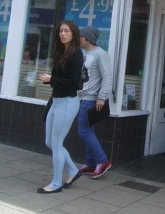 Girl in tight jeggings with vpl