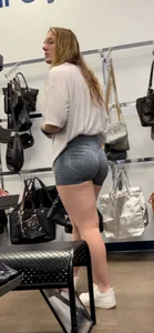GRADE A+++ Bubble Butt Spandex Teen *CAUGHT* and She Films Back