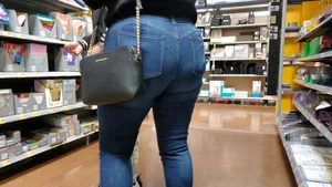Mature Milf in Jeans