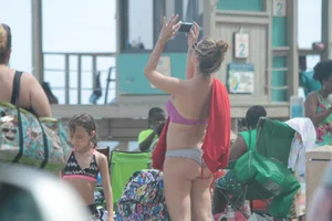 Deerfield Beach girls in bikinis